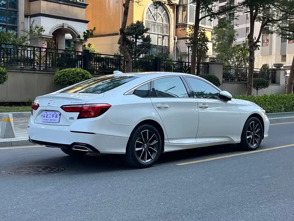 Honda Inspire 2022 из CN, фото 4