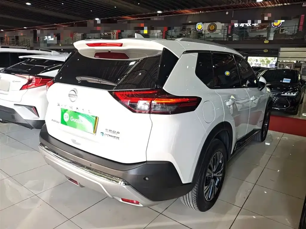 Nissan X-Trail 2023 из CN, фото 4