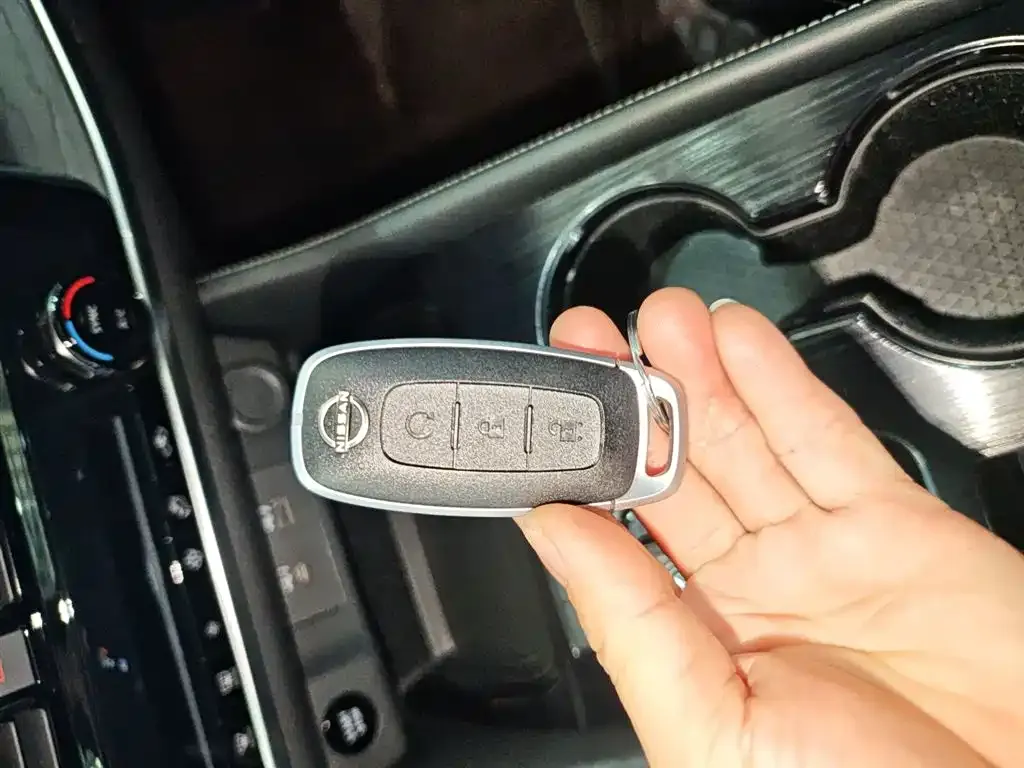 Nissan X-Trail 2023 из CN, фото 5