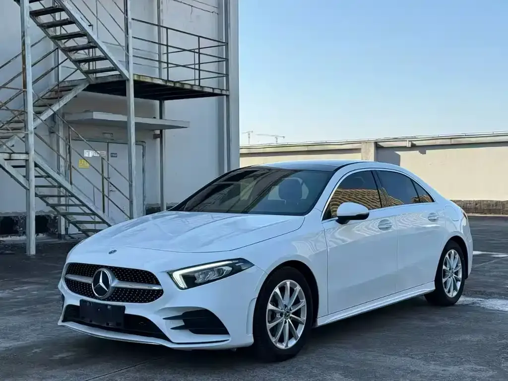 Mercedes-Benz A-Class — фото 1
