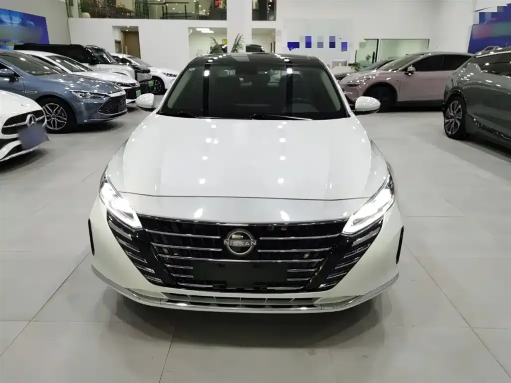 Nissan Teana 2023 из CN, фото 2