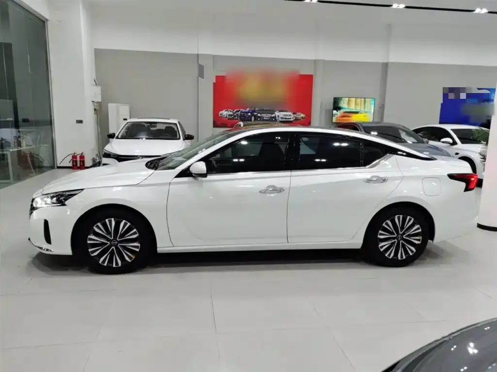 Nissan Teana 2023 из CN, фото 4