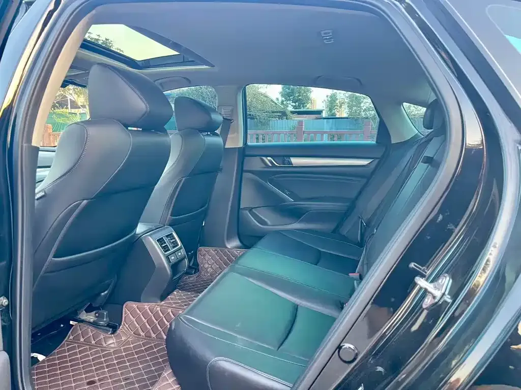 Honda Accord 2022 из CN, фото 2