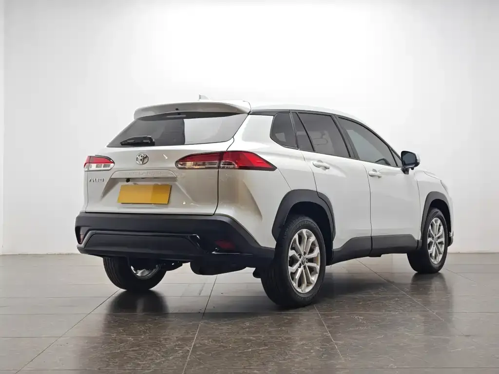 Toyota Frontlander 2023 из CN, фото 3