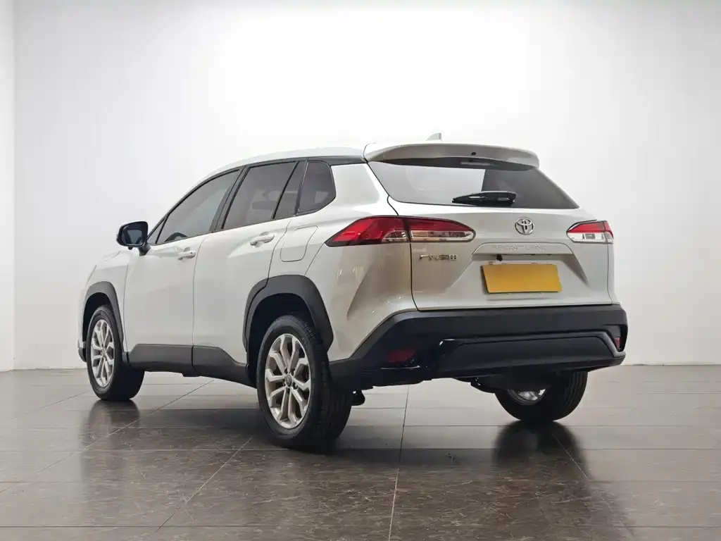 Toyota Frontlander 2023 из CN, фото 2