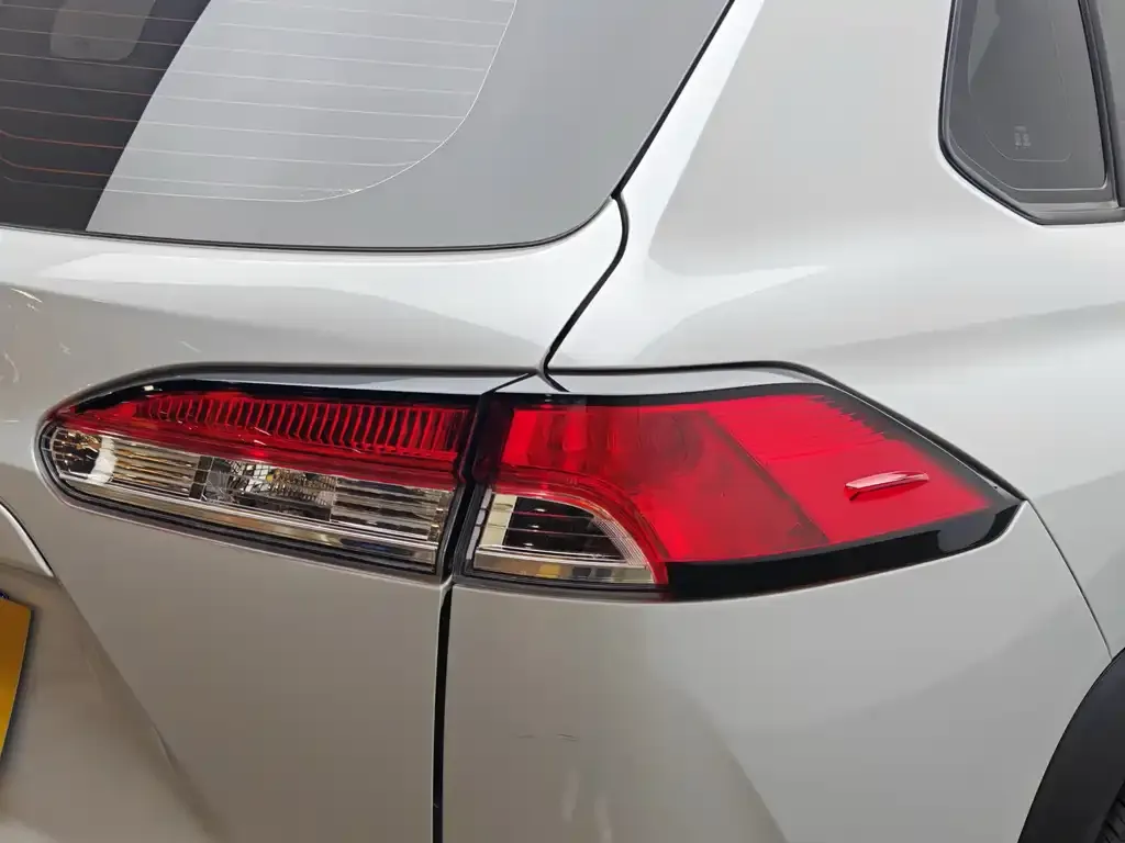 Toyota Frontlander 2023 из CN, фото 5