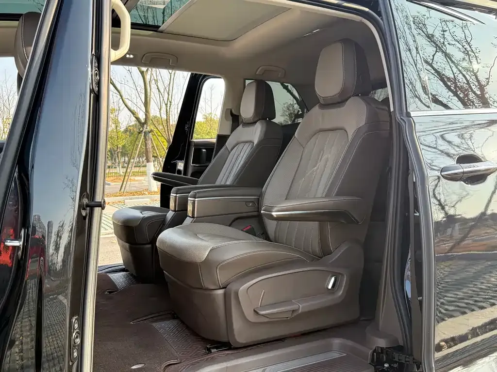 Volkswagen Viloran 2022 из CN, фото 10