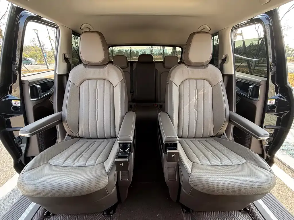 Volkswagen Viloran 2022 из CN, фото 8