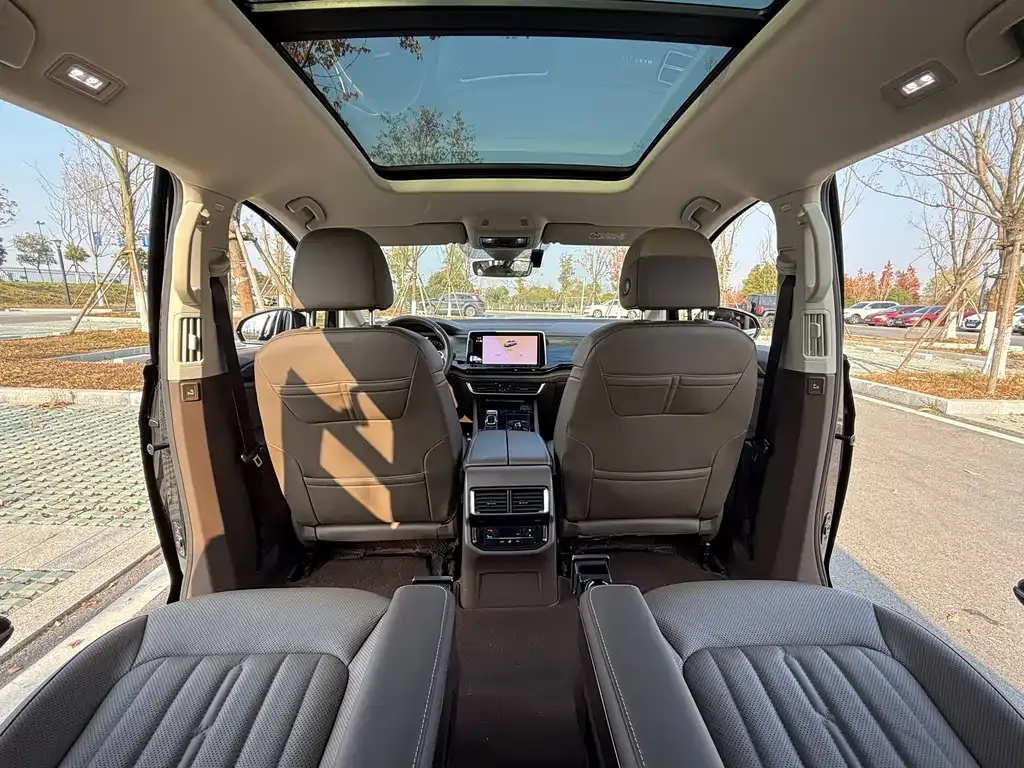Volkswagen Viloran 2022 из CN, фото 9