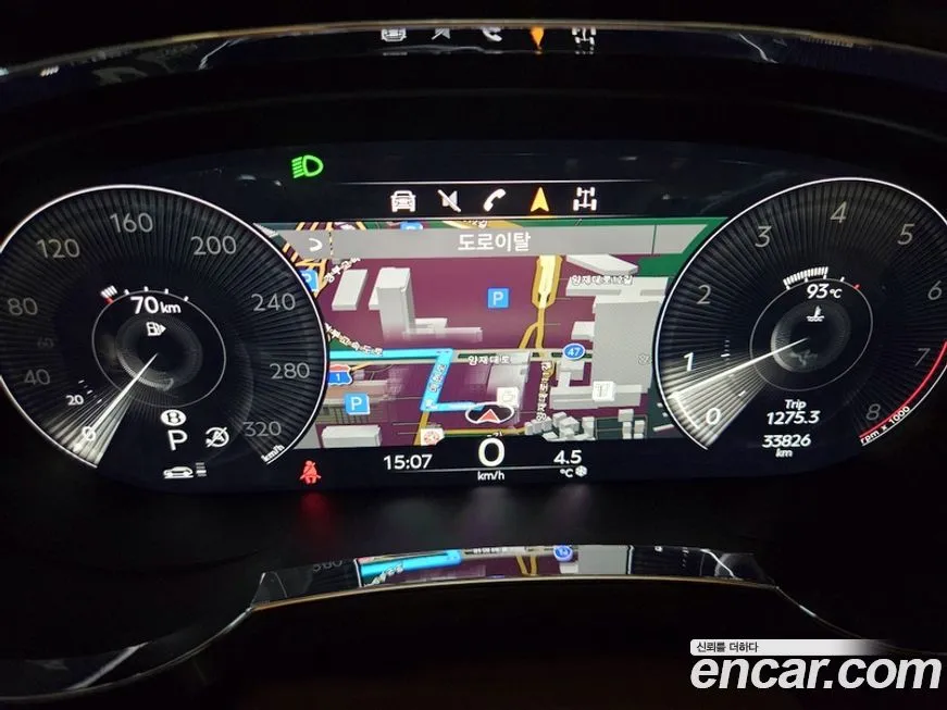 Bentley Bentayga 2021 из KR, фото 2