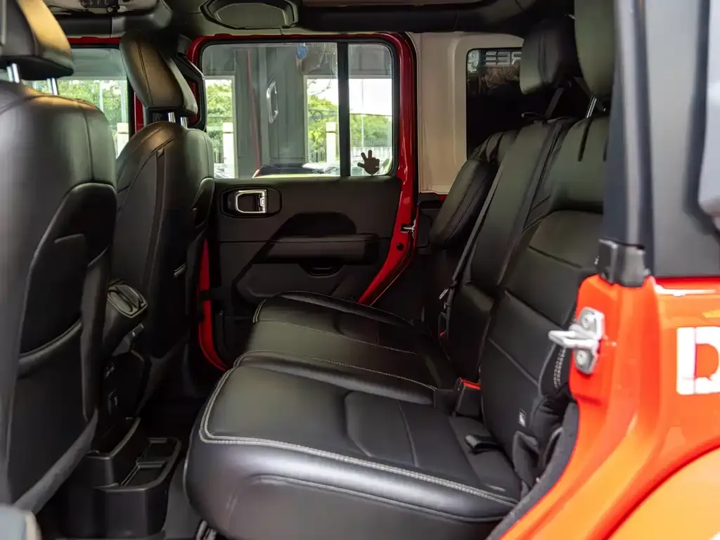 Jeep Wrangler PHEV 2021 из CN, фото 2