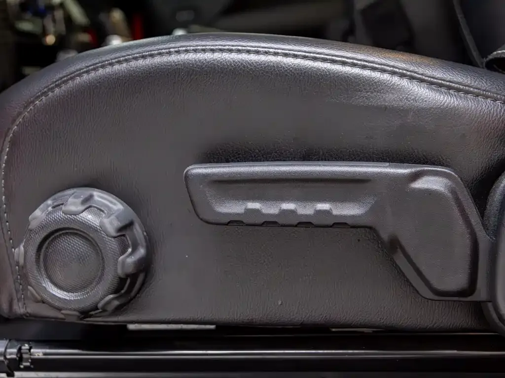Jeep Wrangler PHEV 2021 из CN, фото 10