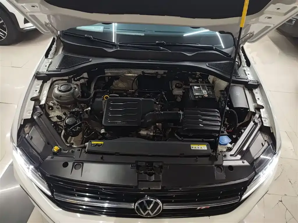 Volkswagen Bora 2021 из CN, фото 9
