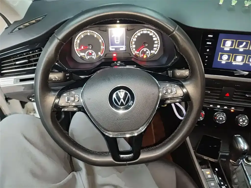 Volkswagen Bora 2021 из CN, фото 3