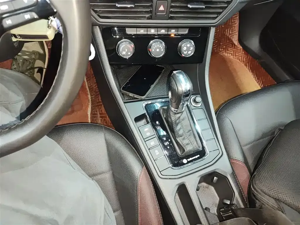 Volkswagen Bora 2021 из CN, фото 8