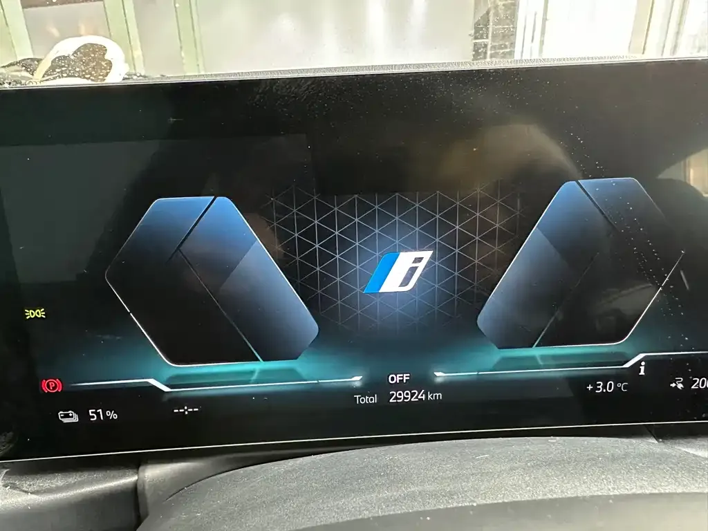 BMW i4 2024 из CN, фото 2