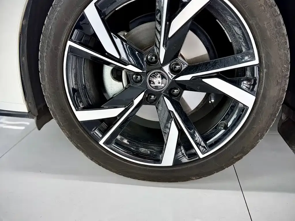 Skoda Octavia — фото 9