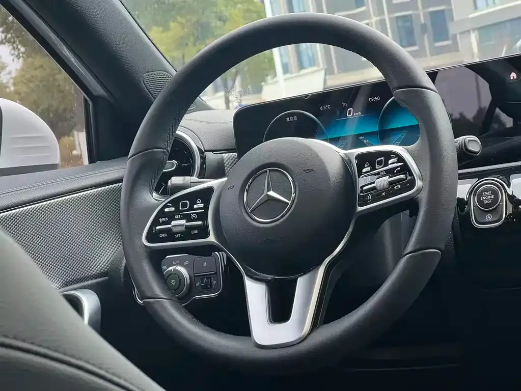 Mercedes-Benz A-Class (Import) 2021 из CN, фото 10