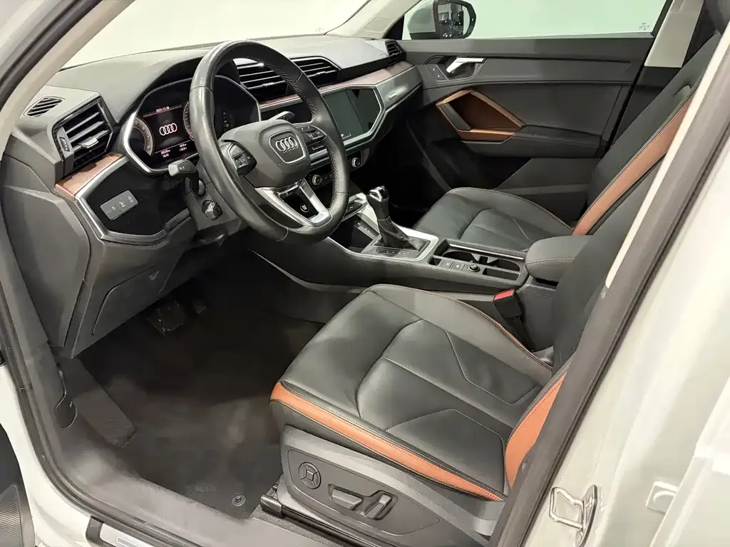 Audi Q3 2022 из CN, фото 7