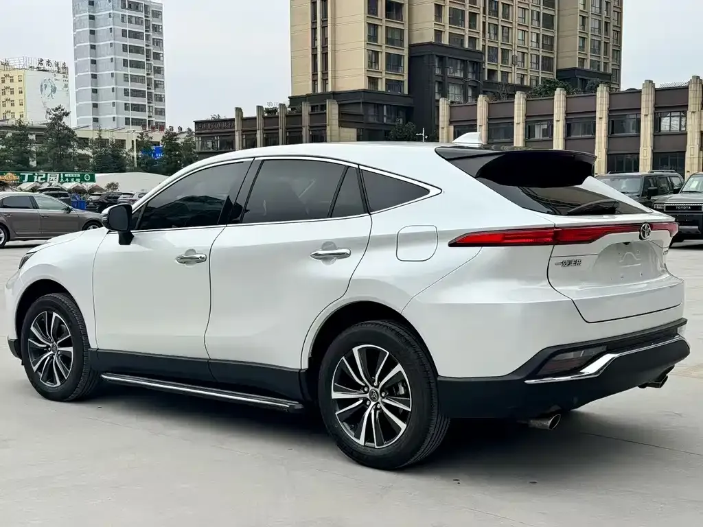 Toyota Harrier 2022 из CN, фото 8