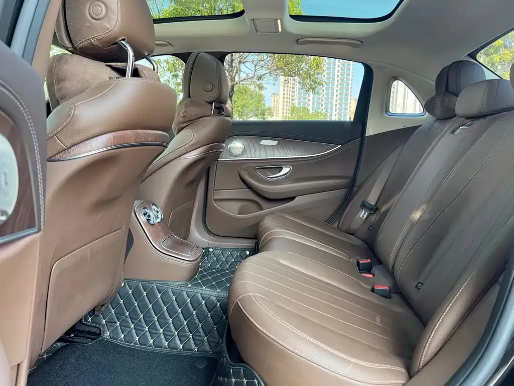 Mercedes-Benz E-Class 2022 из CN, фото 2