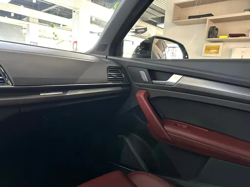 Audi Q5L 2023 из CN, фото 6