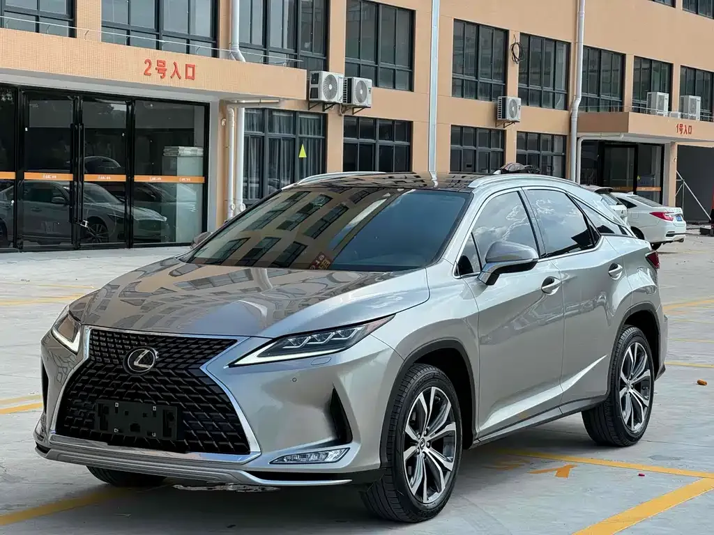 Lexus RX — фото 7