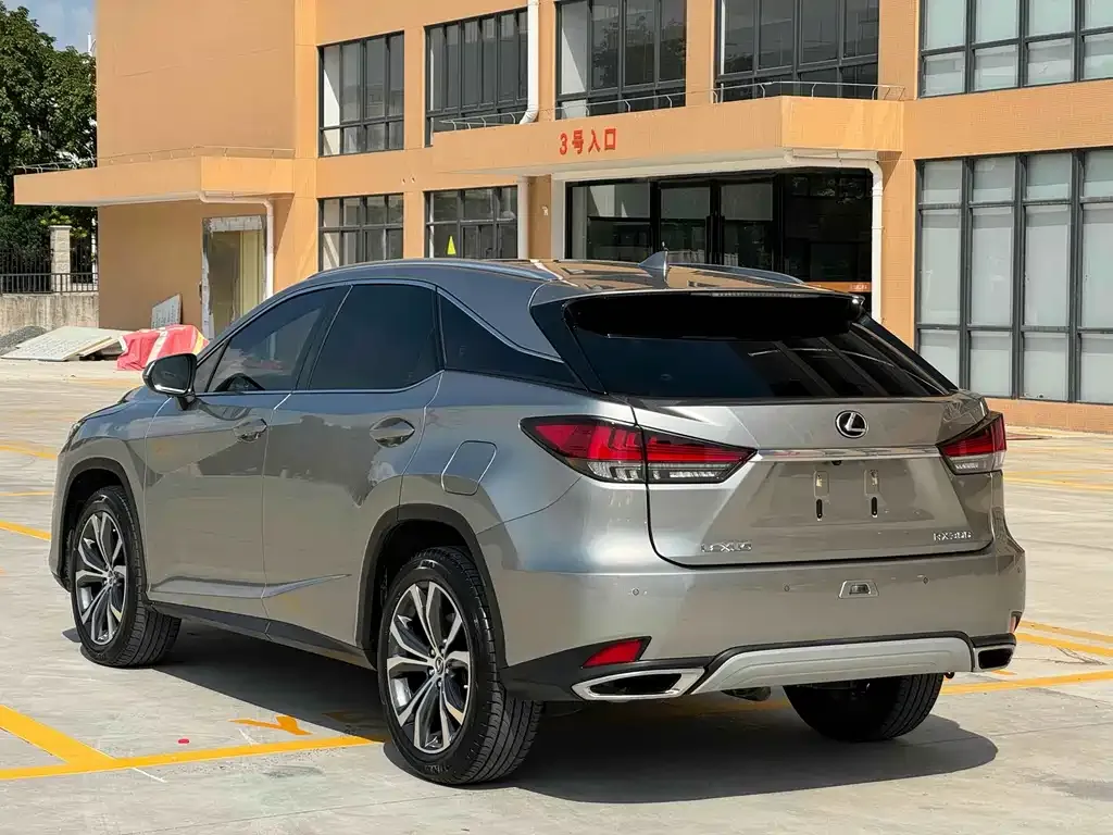 Lexus RX — фото 8