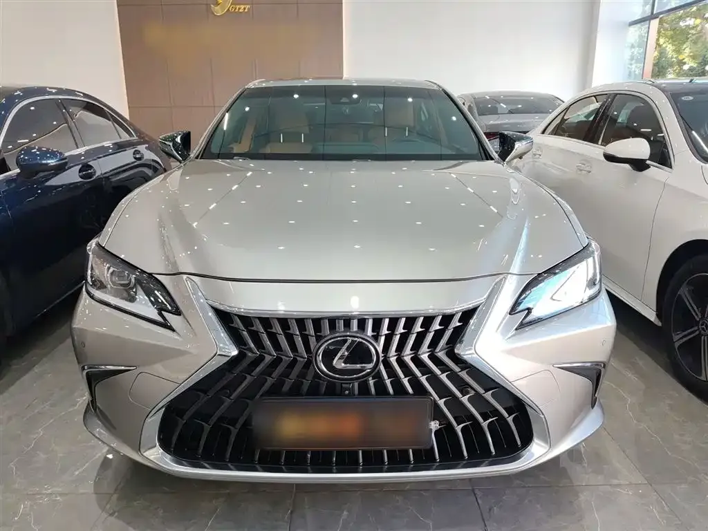 Lexus ES 2022 из CN, фото 7