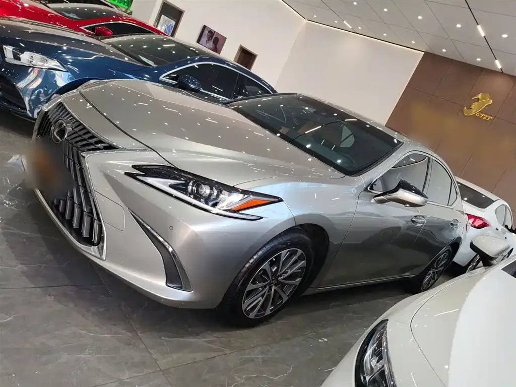 Lexus ES 2022 из CN, фото 9