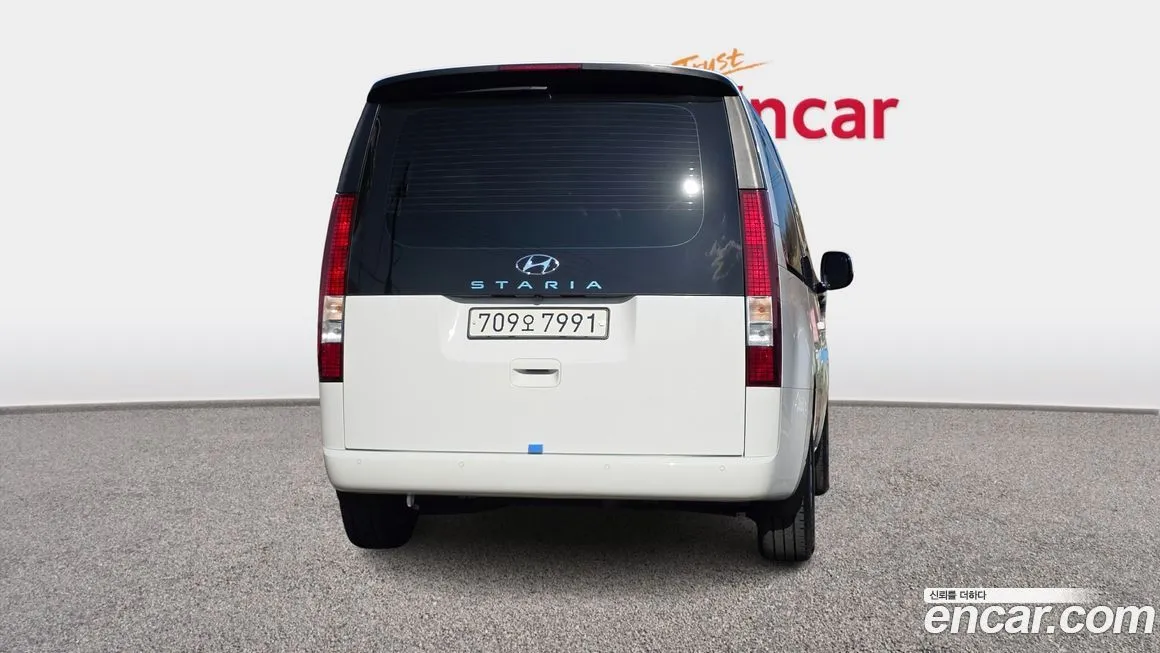 Hyundai Staria — фото 2
