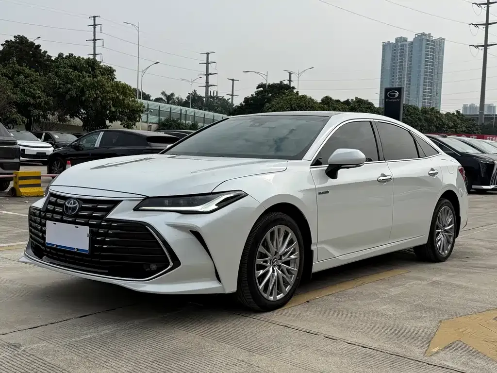 Toyota Avalon 2024 из CN, фото 1