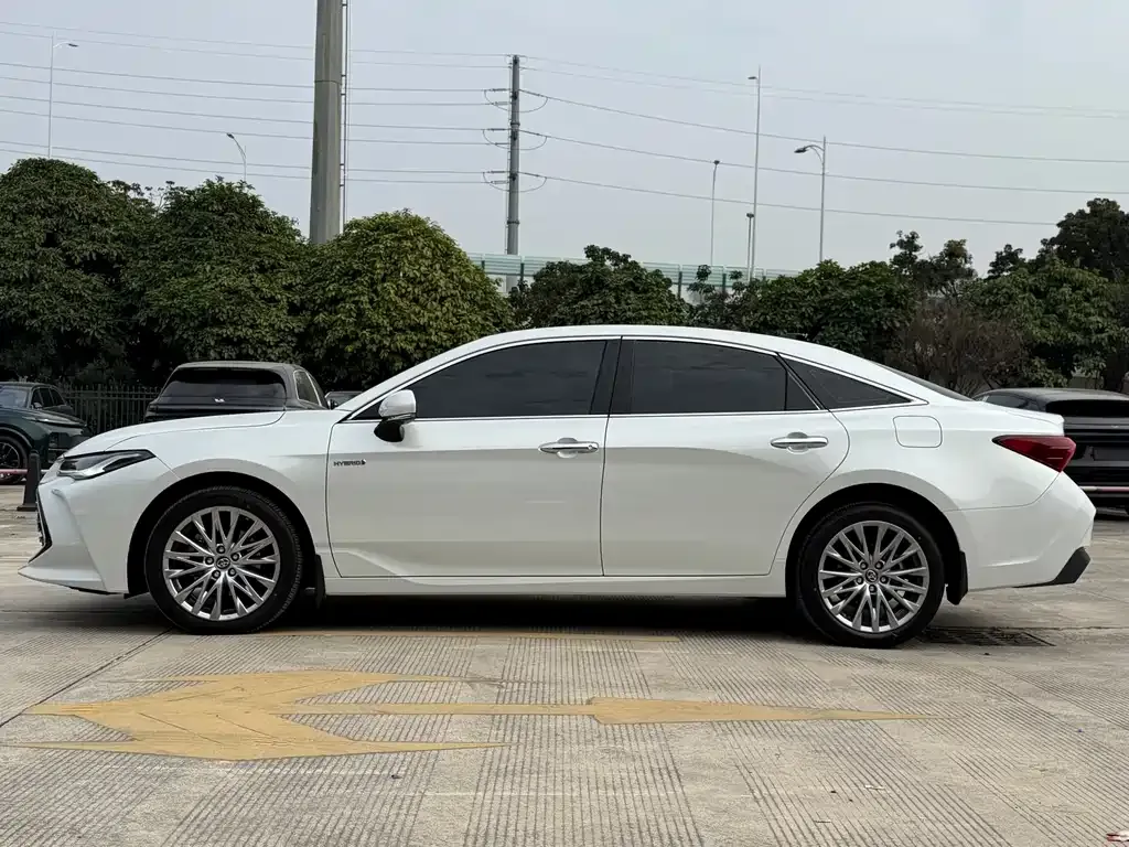 Toyota Avalon 2024 из CN, фото 2