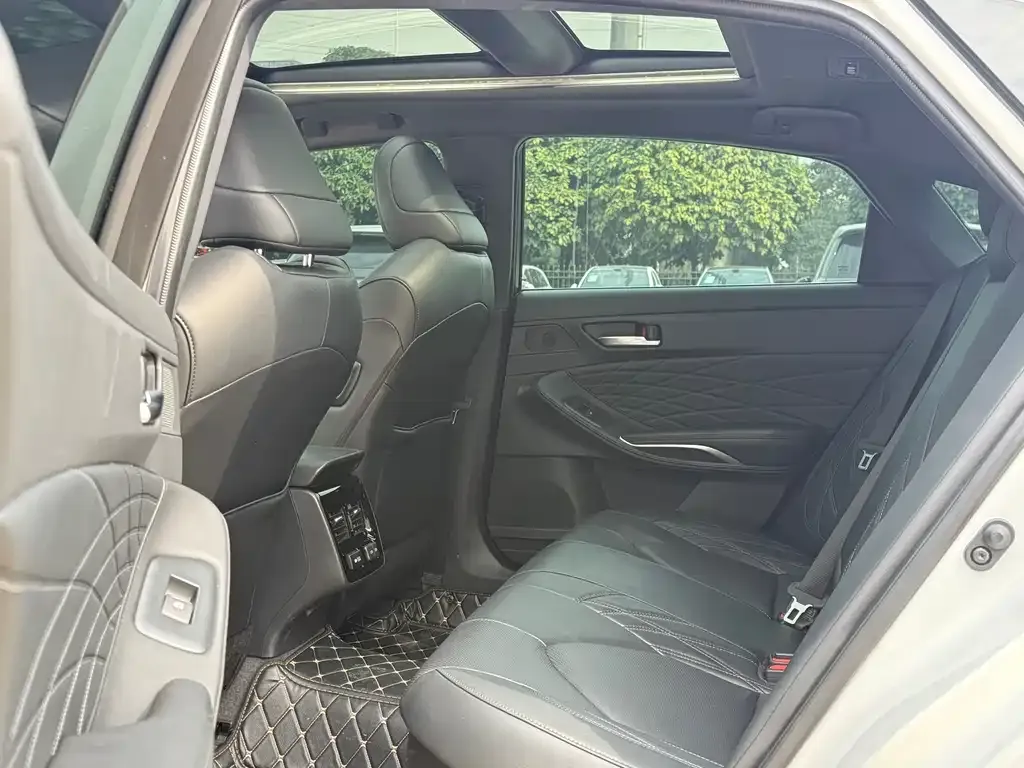 Toyota Avalon 2024 из CN, фото 8