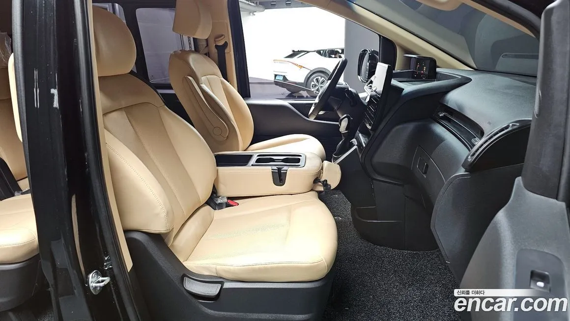 Hyundai Staria — фото 4