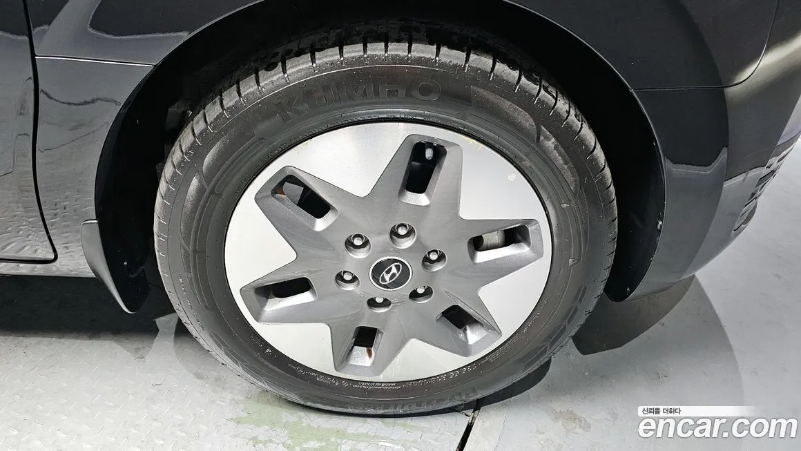 Hyundai Staria — фото 9