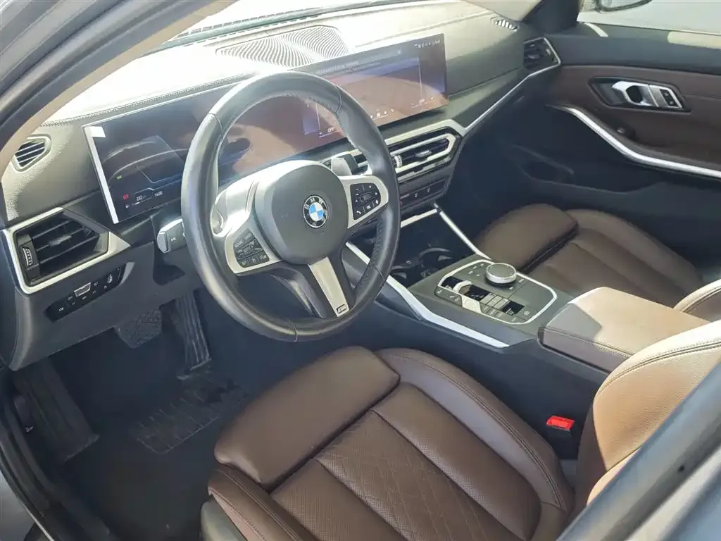 BMW 3 Series 2024 из CN, фото 3