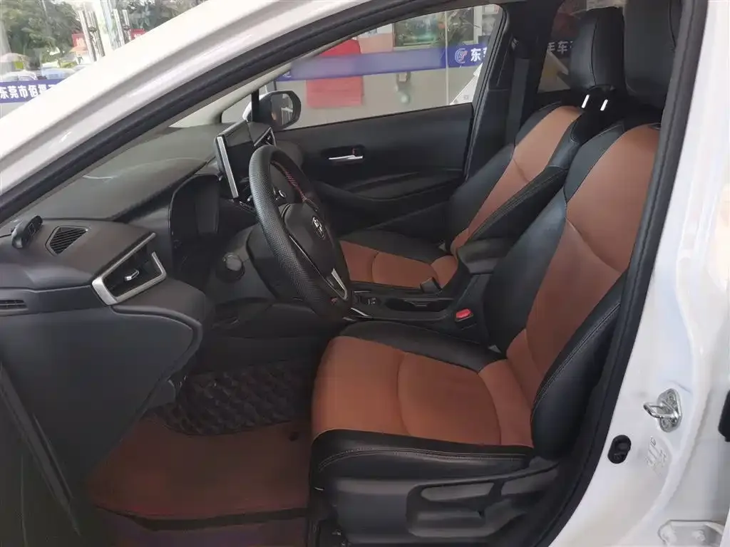Toyota Corolla 2023 из CN, фото 7