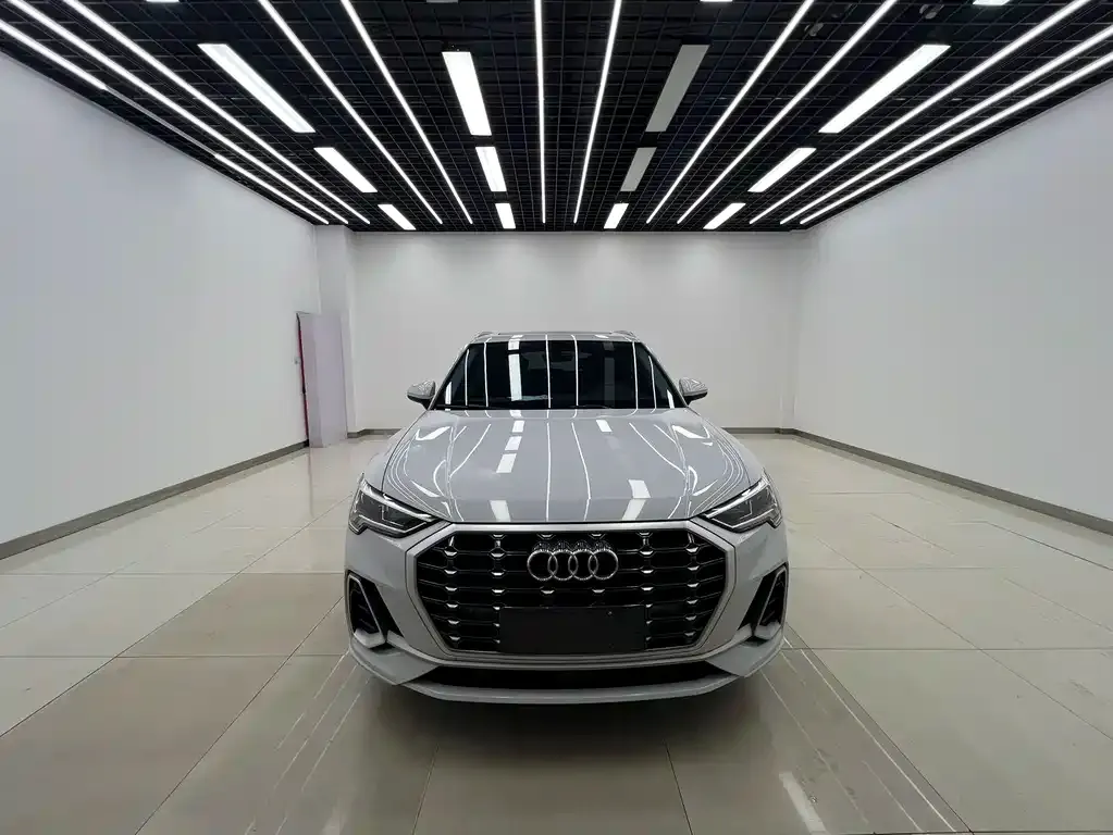 Audi Q3 2023 из CN, фото 6