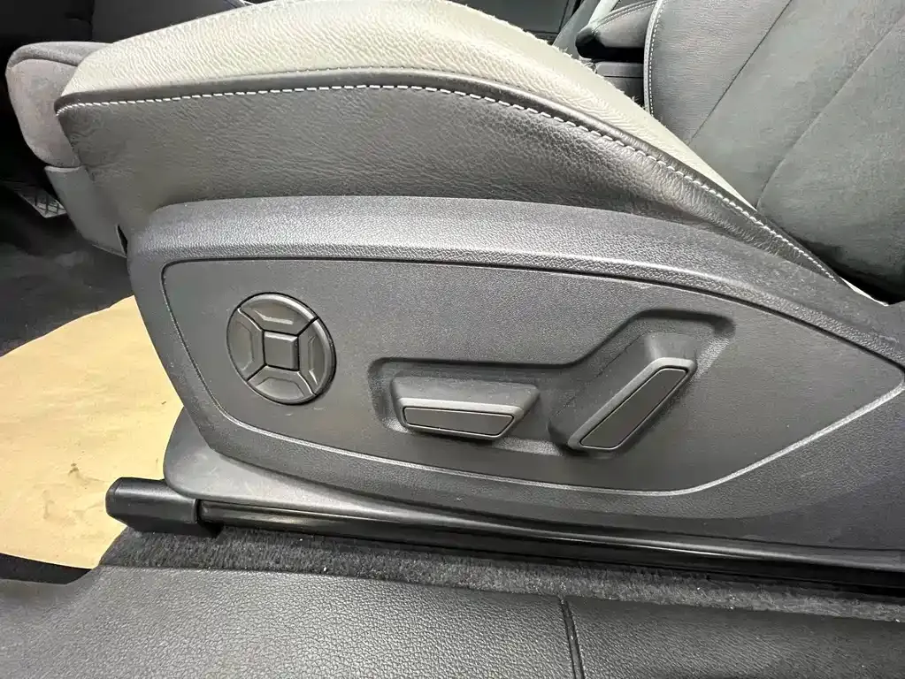 Audi Q3 2023 из CN, фото 10