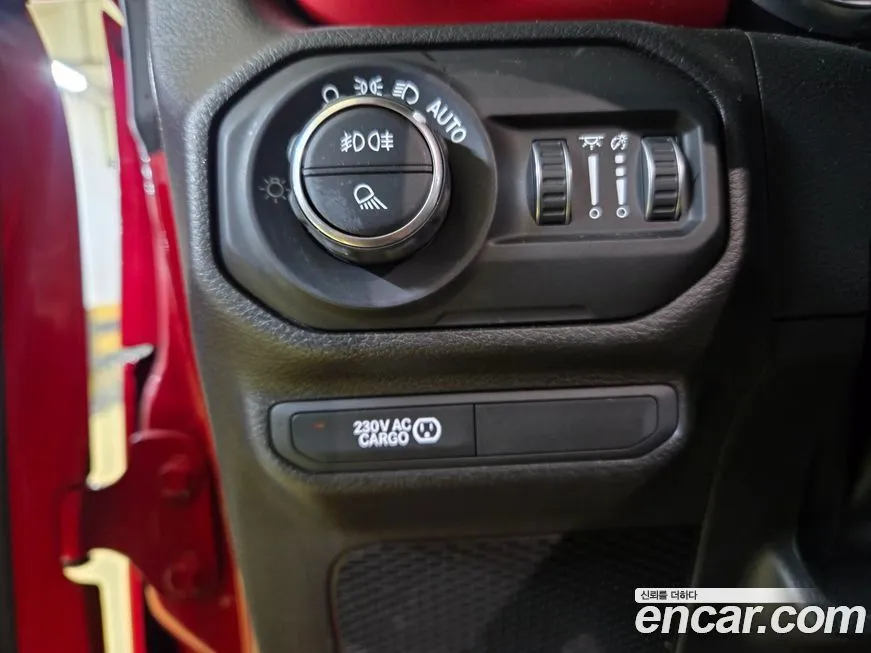 Jeep Gladiator 2023 из KR, фото 8