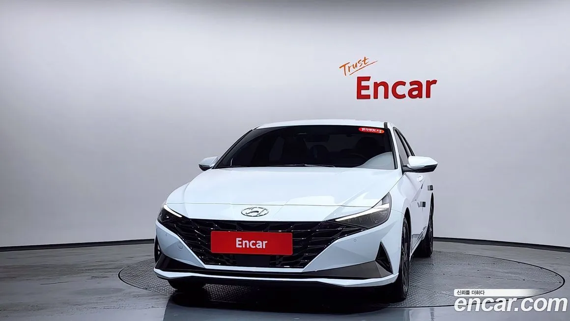 Hyundai AVANTE — фото 2