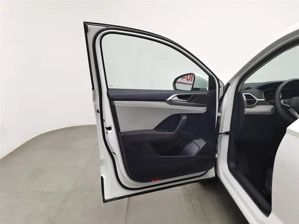 Volkswagen Tharu 2023 из CN, фото 2