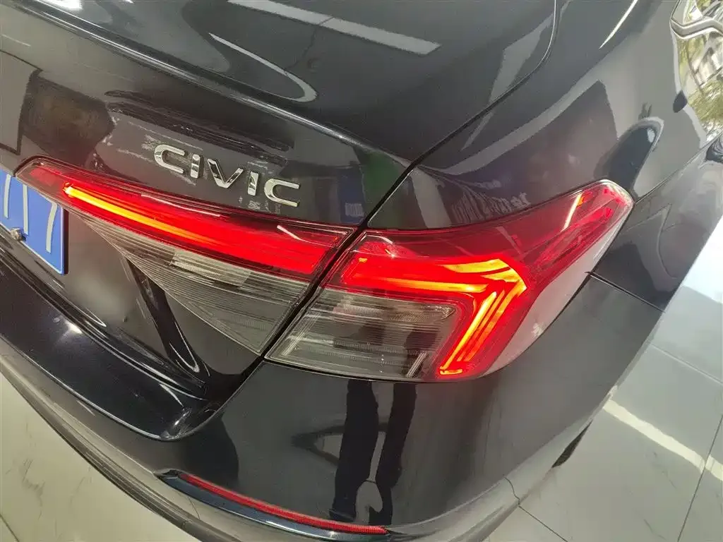 Honda Civic — фото 10