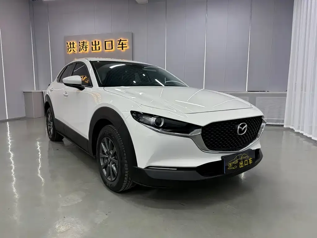 Mazda CX-30 2022 из CN, фото 2