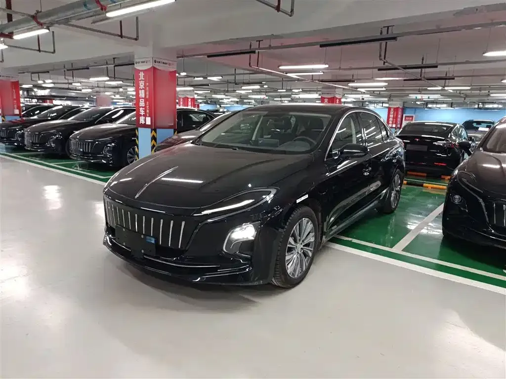 Hongqi E-QM5 2024 из CN, фото 1