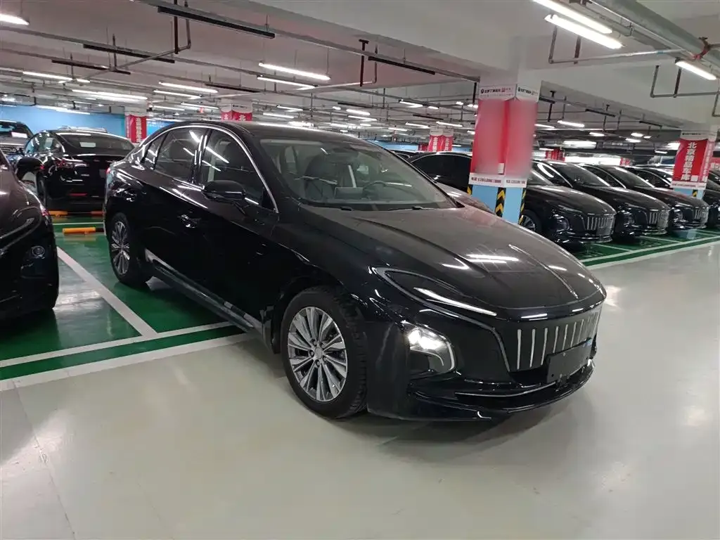 Hongqi E-QM5 2024 из CN, фото 4