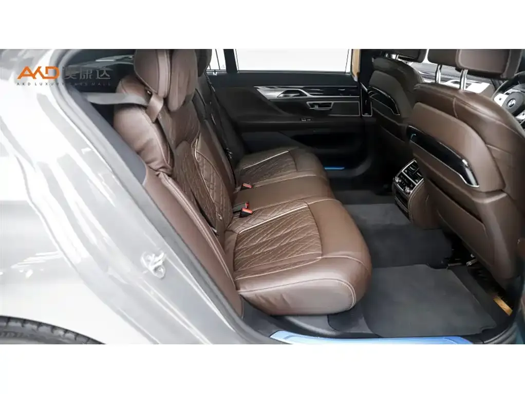 BMW 7 Series 2021 из CN, фото 4