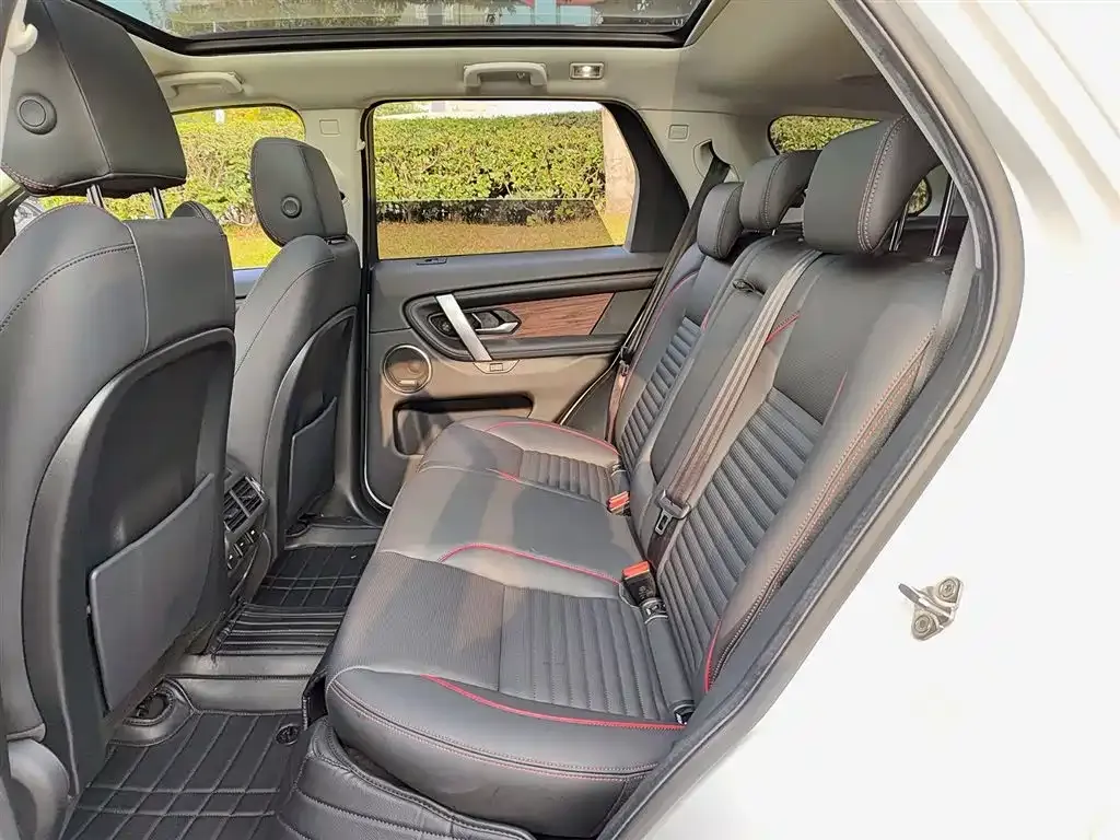 Land Rover Discovery Sport 2023 из CN, фото 3