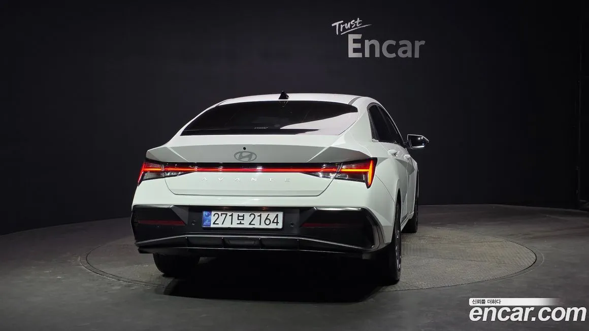 Hyundai AVANTE — фото 2